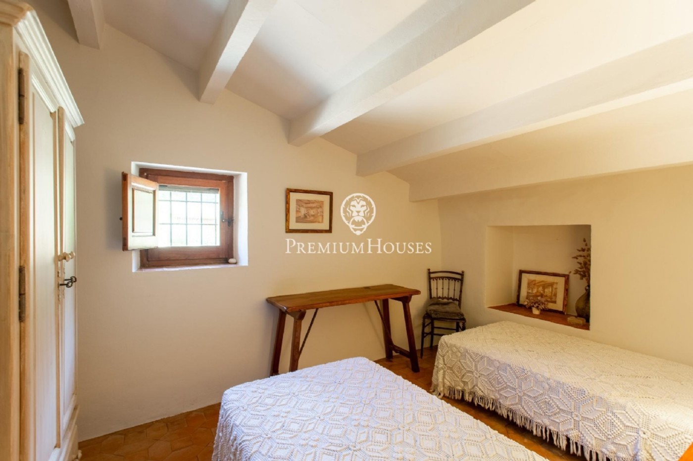 246-23-61863525215582026.jpg