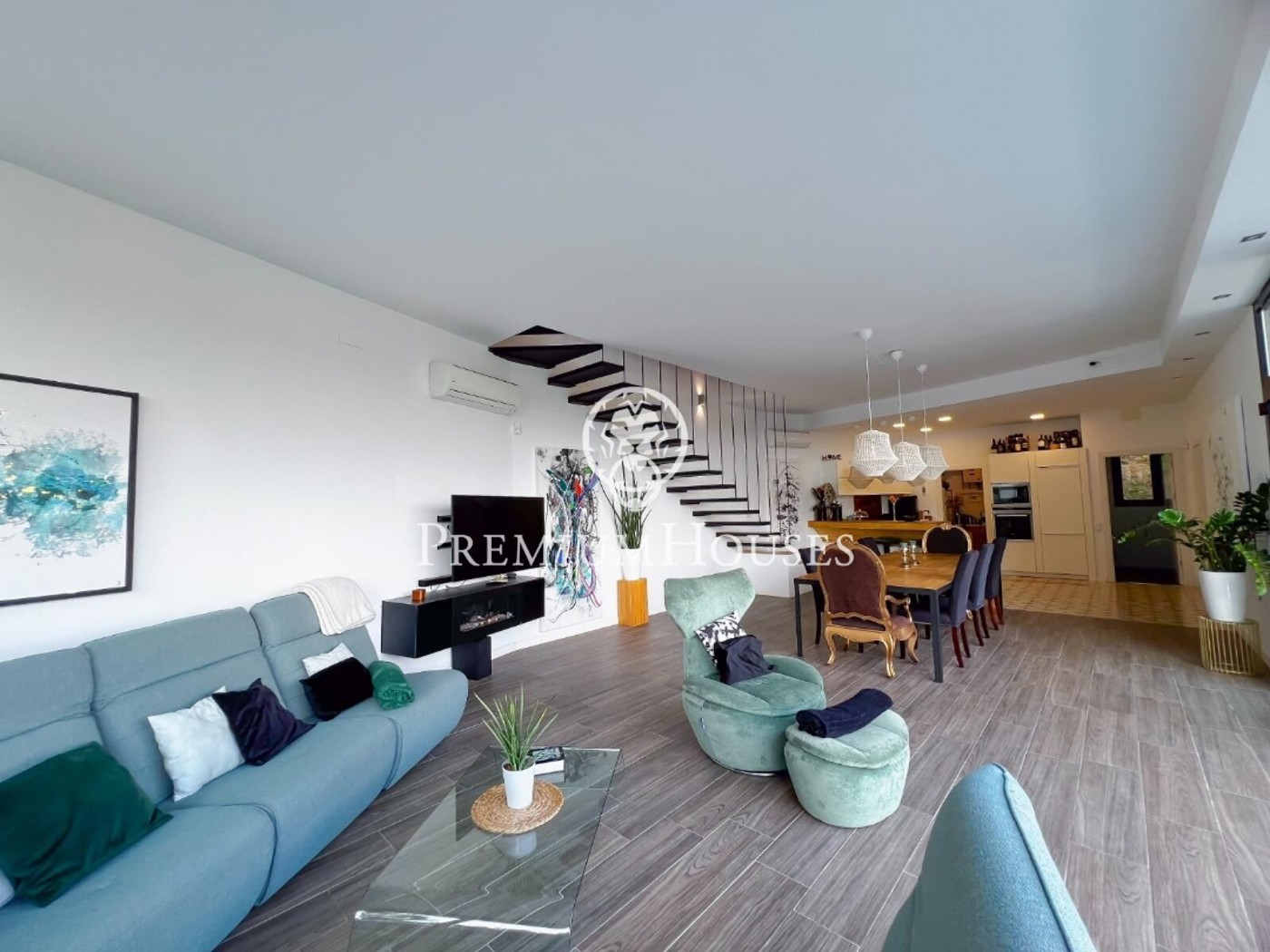 246-5-606599244314582026.jpg