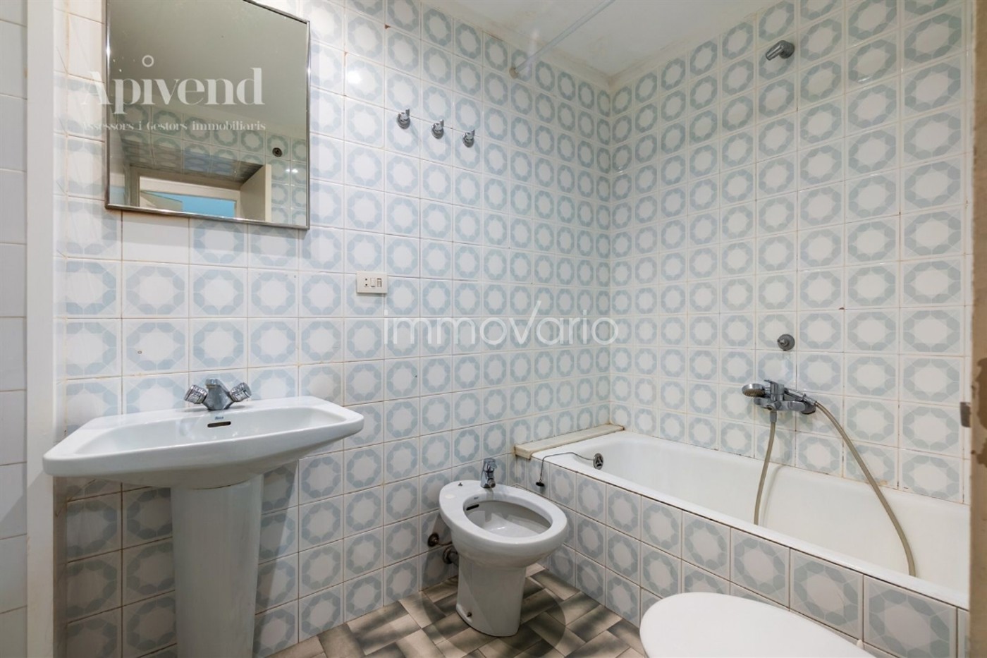 14-18-6186732816123172026.jpg
