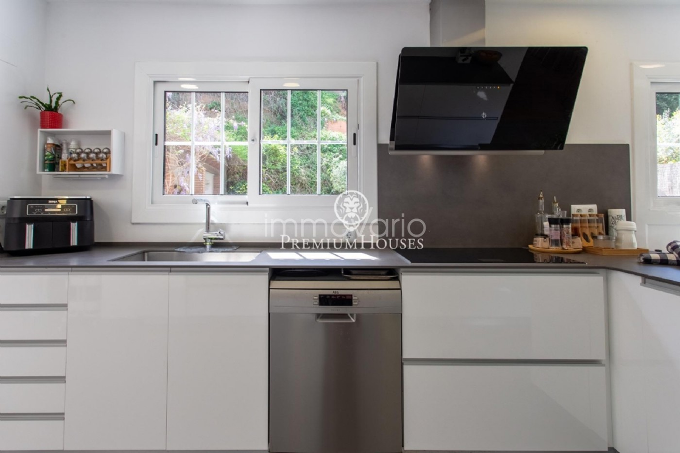 246-12-61790223515582026.jpg