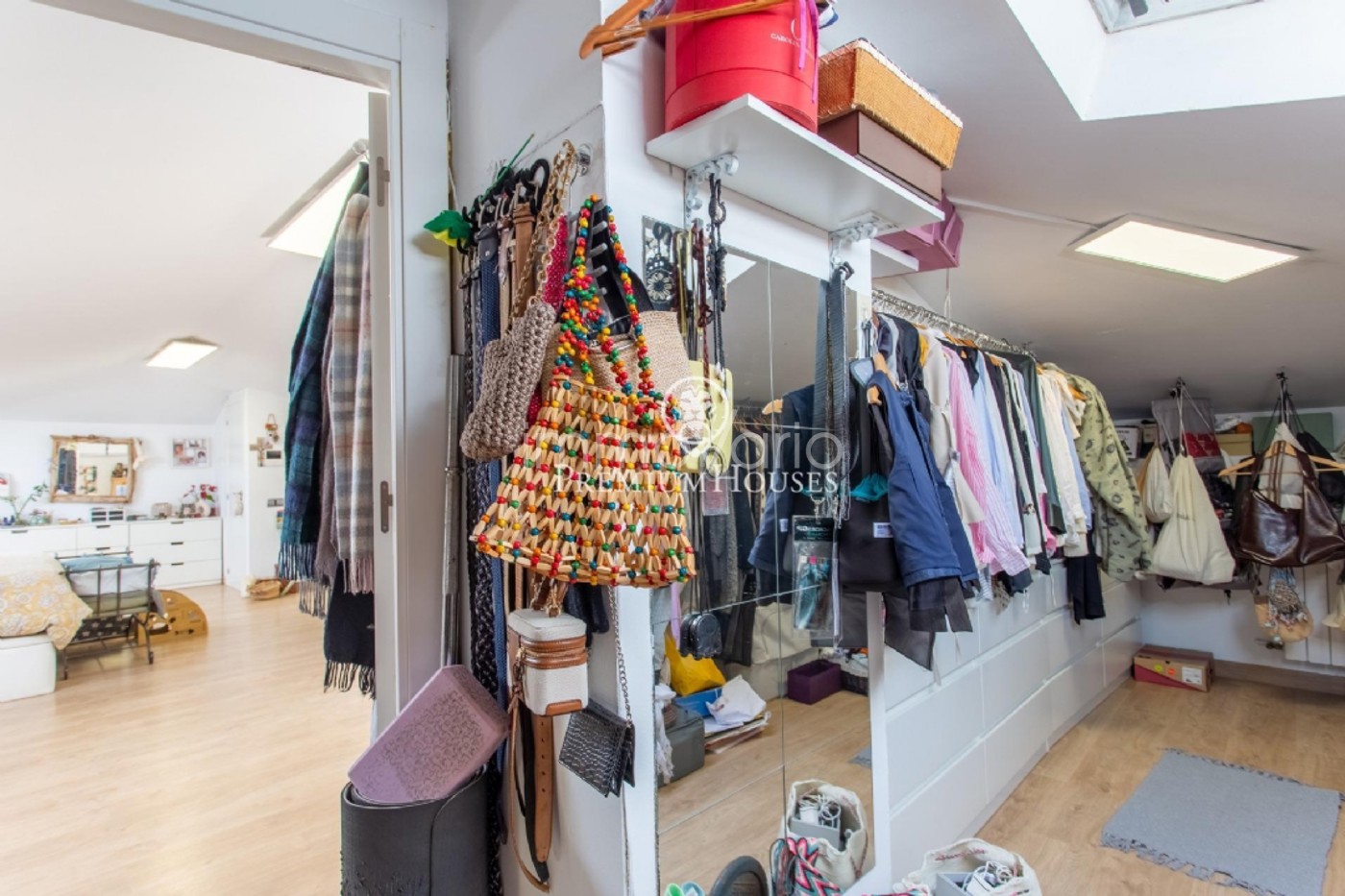246-39-61790234515582026.jpg