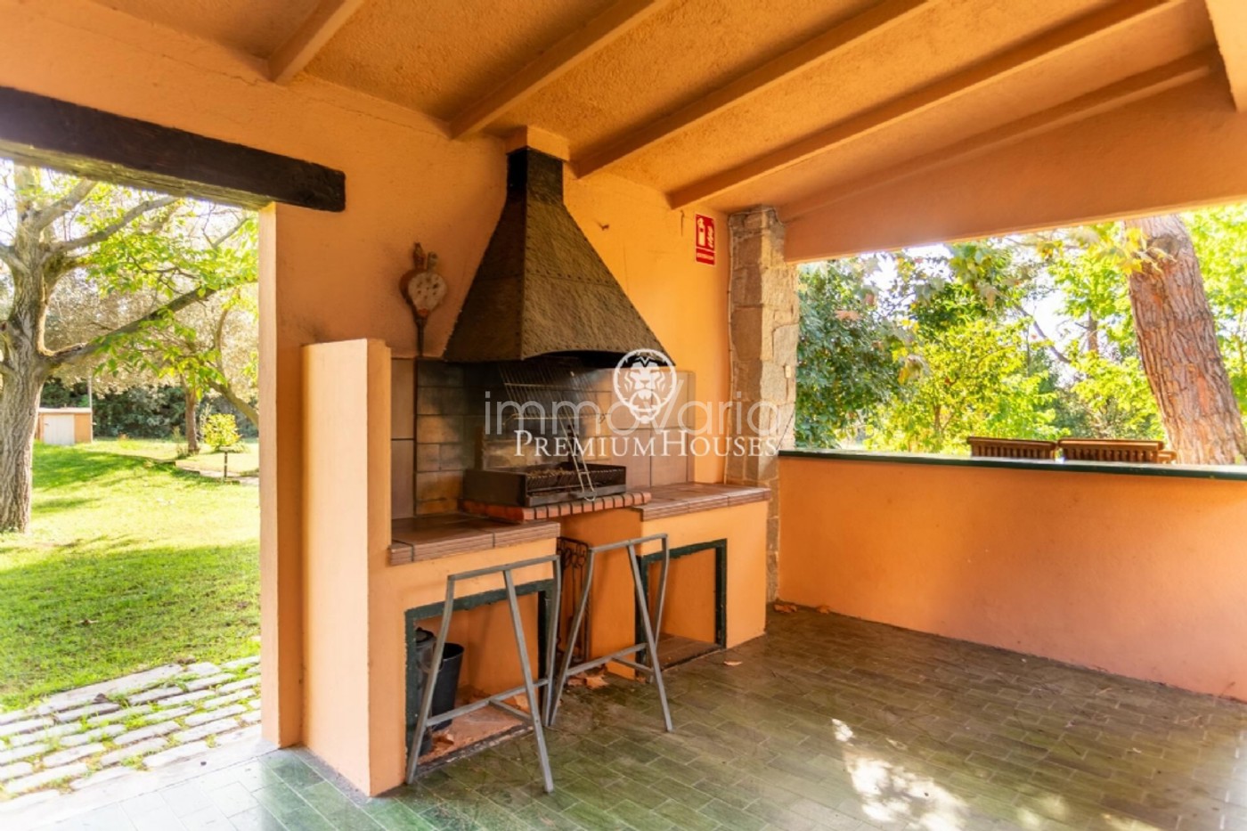 246-9-62231558121016102026.jpg