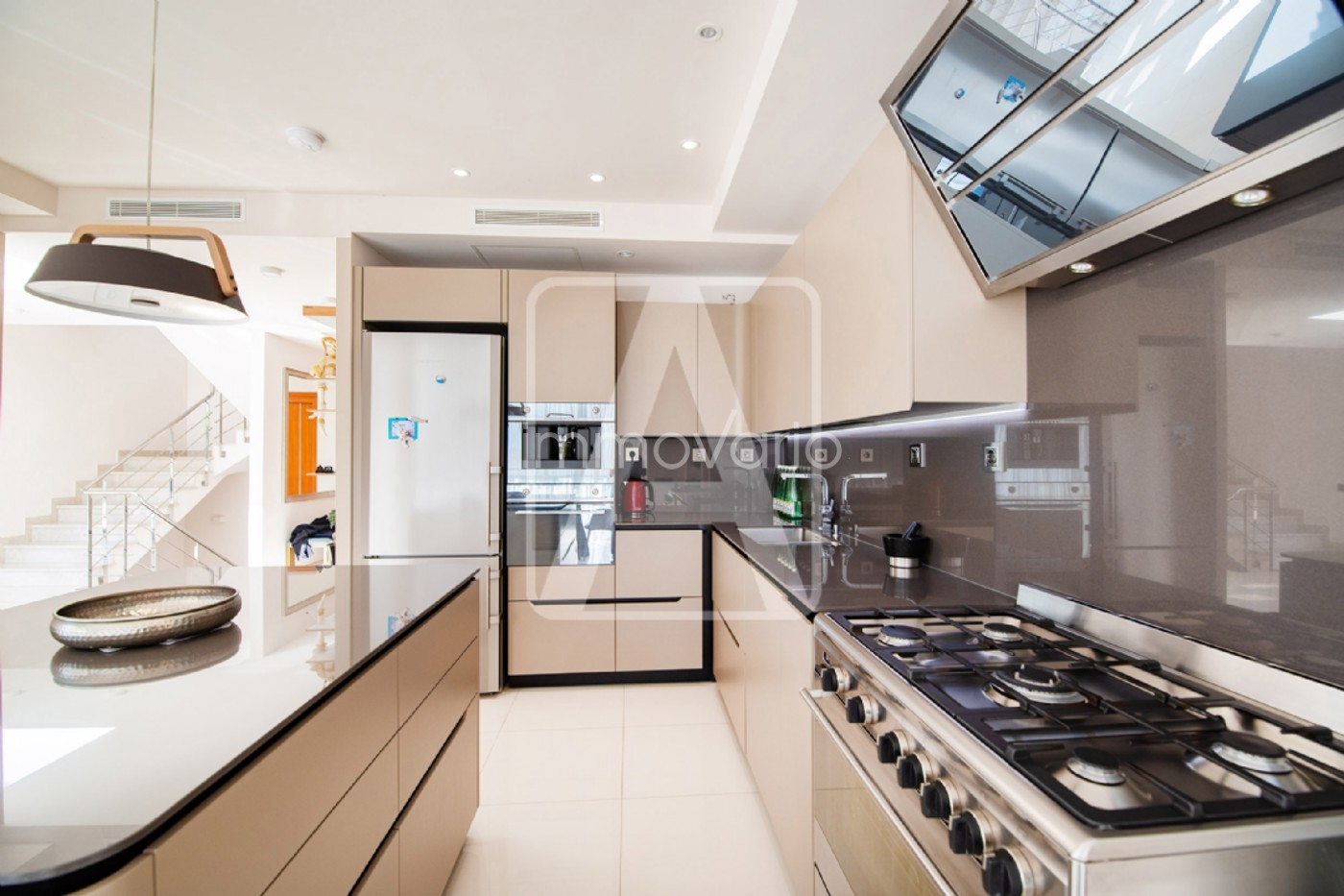 415-15-5859093925122082026.jpg