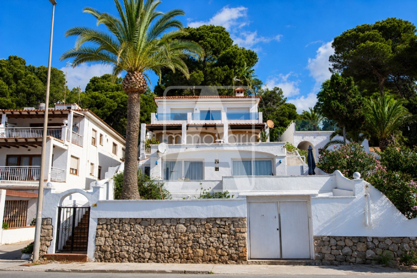 415-8-6202085532151992026.jpg