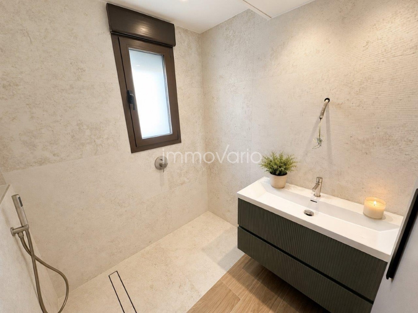 565-19-62043048108582026.jpg