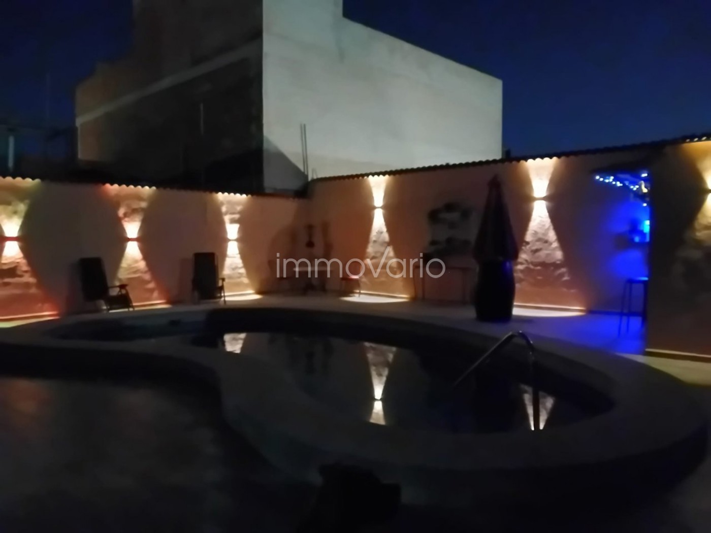 565-35-6203365315103072026.jpg