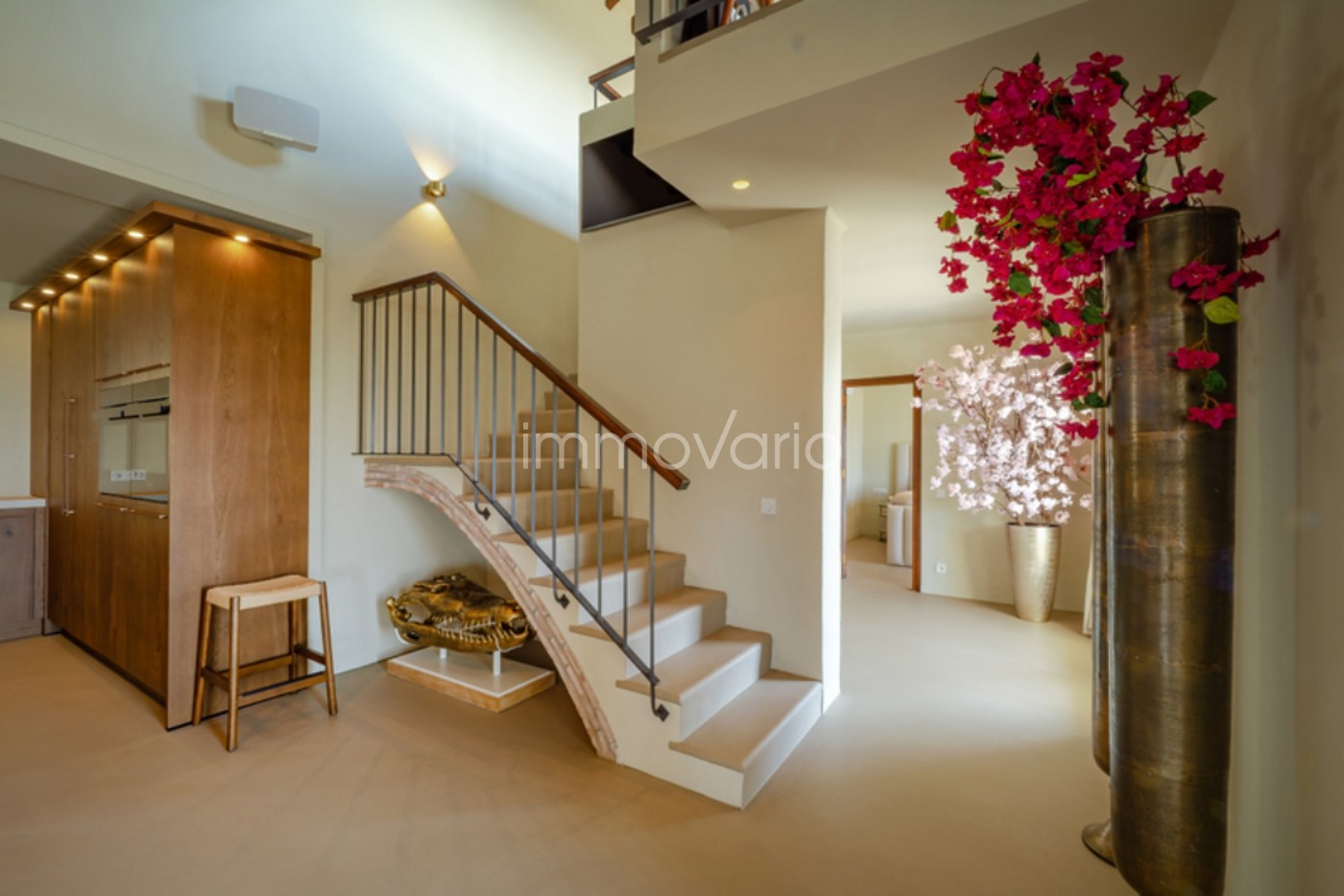 574-10-61795751843172026.jpg