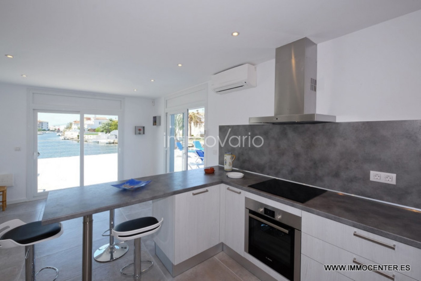 574-7-60665436156552026.jpg