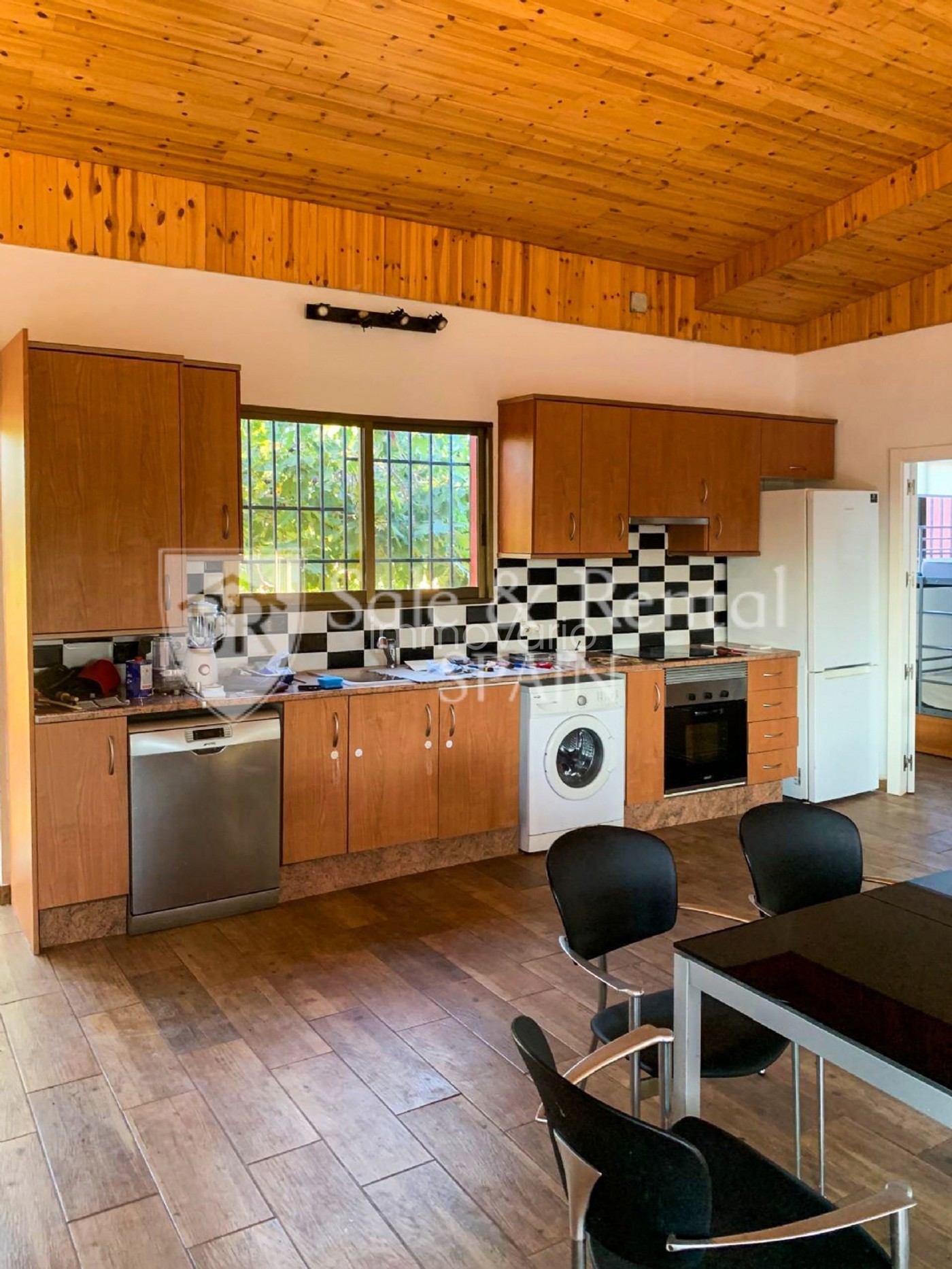 600-46-6187595215142772026.jpg