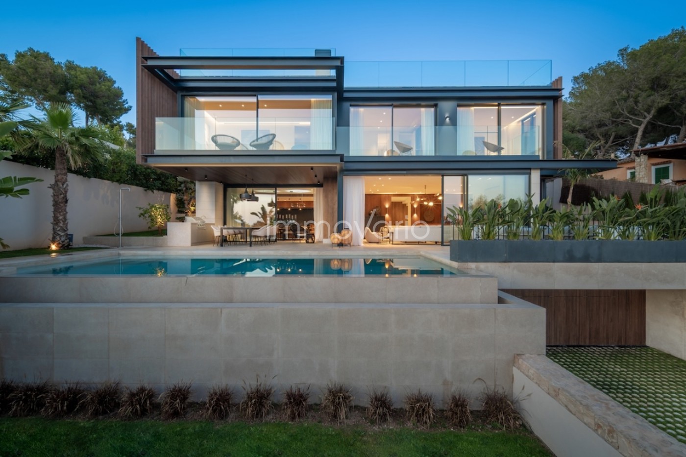 638-1-59596715114752026.jpg