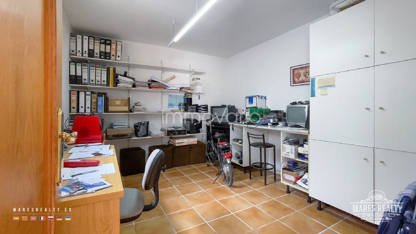 651-14-5835444214101052026.jpg