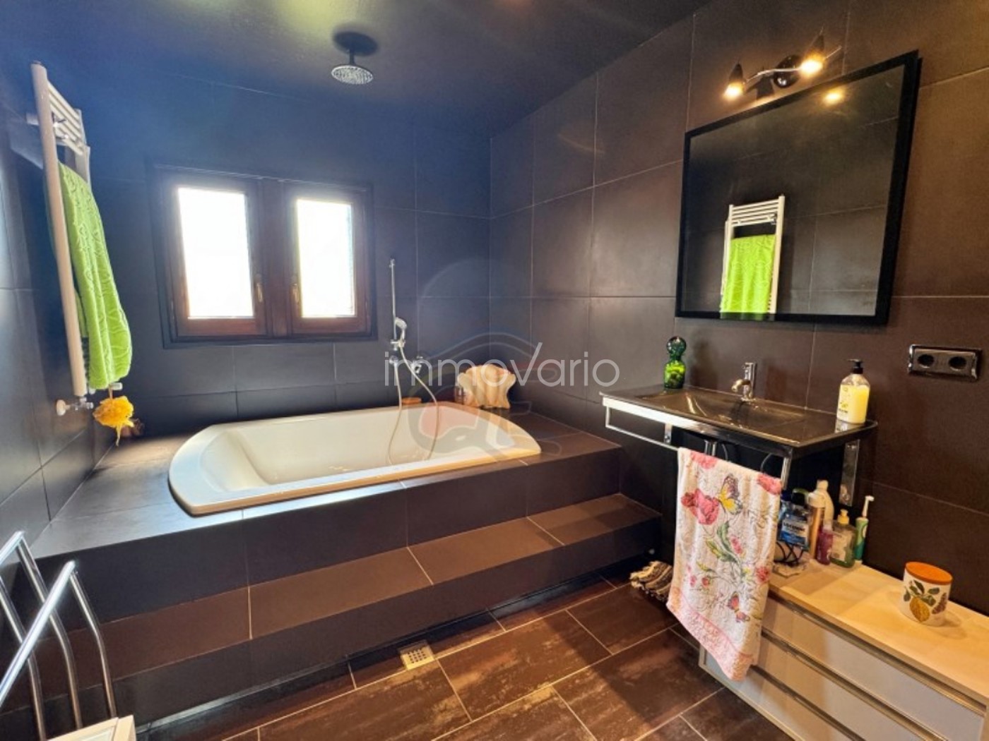84-32-6084068941882026.jpg
